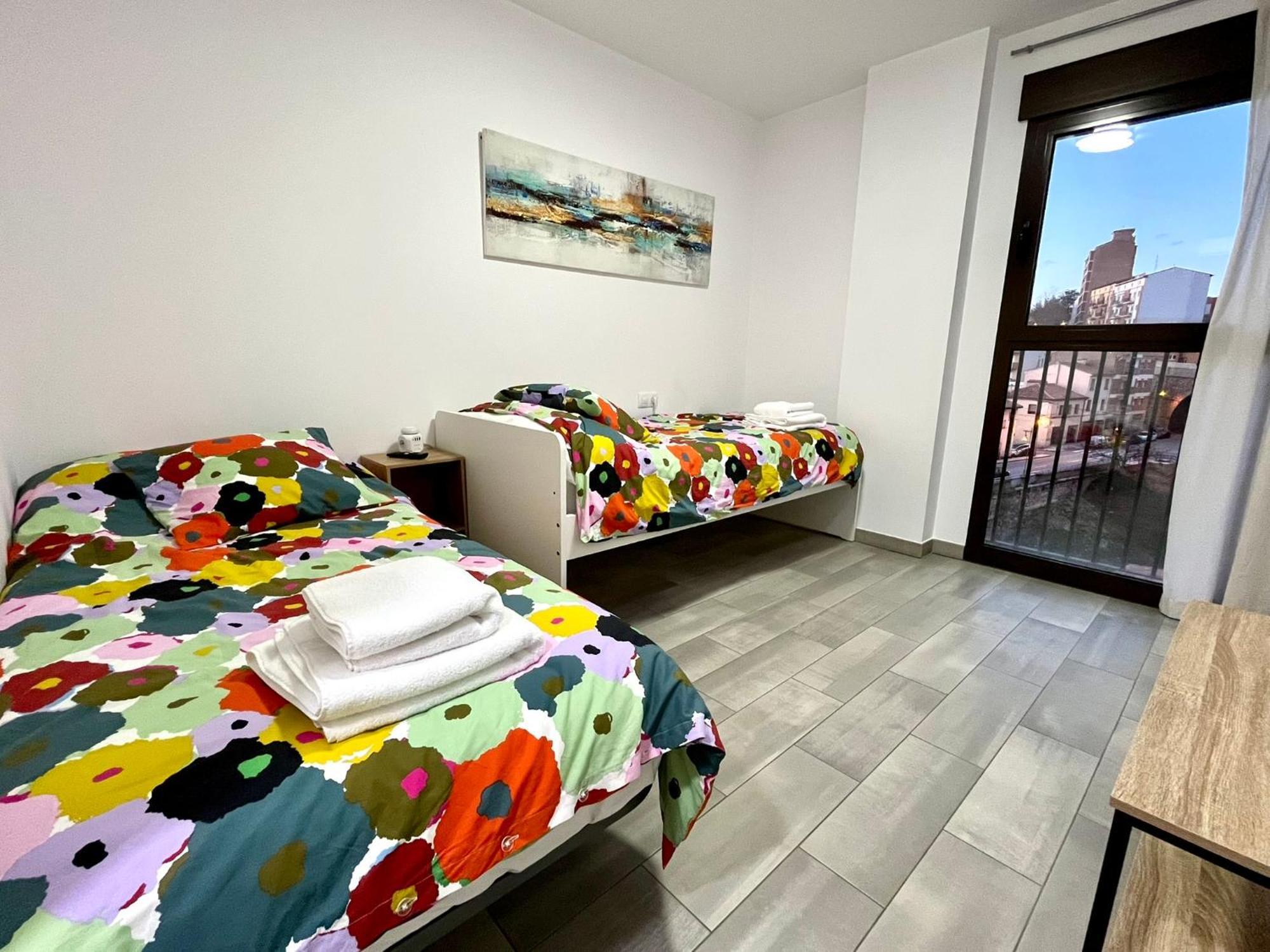 Puente De La Reina De Teruel Apartment Exterior foto
